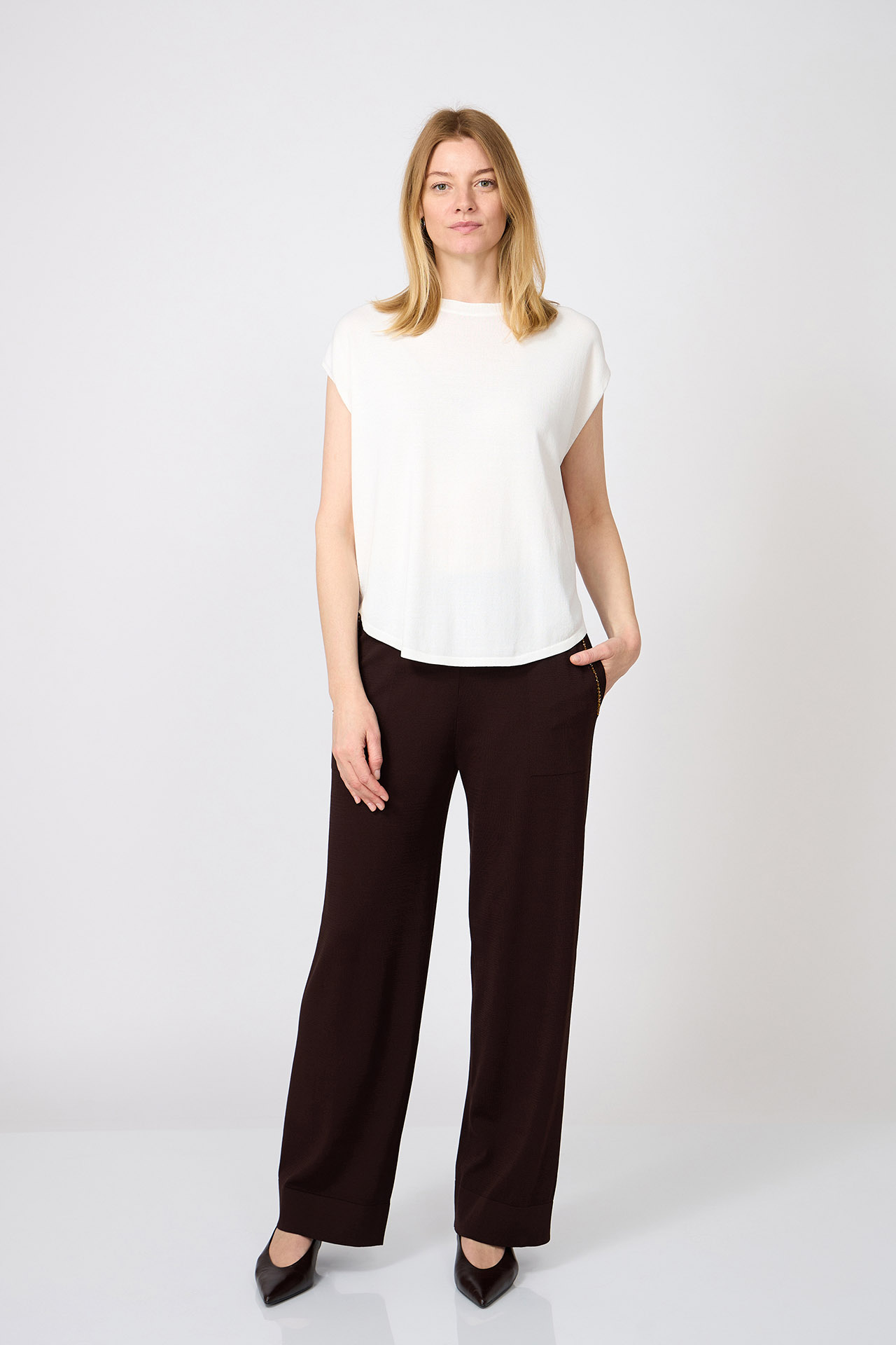 PANTALON DIN VISCOZĂ CU DETALIU MĂRGELE 3544VIH