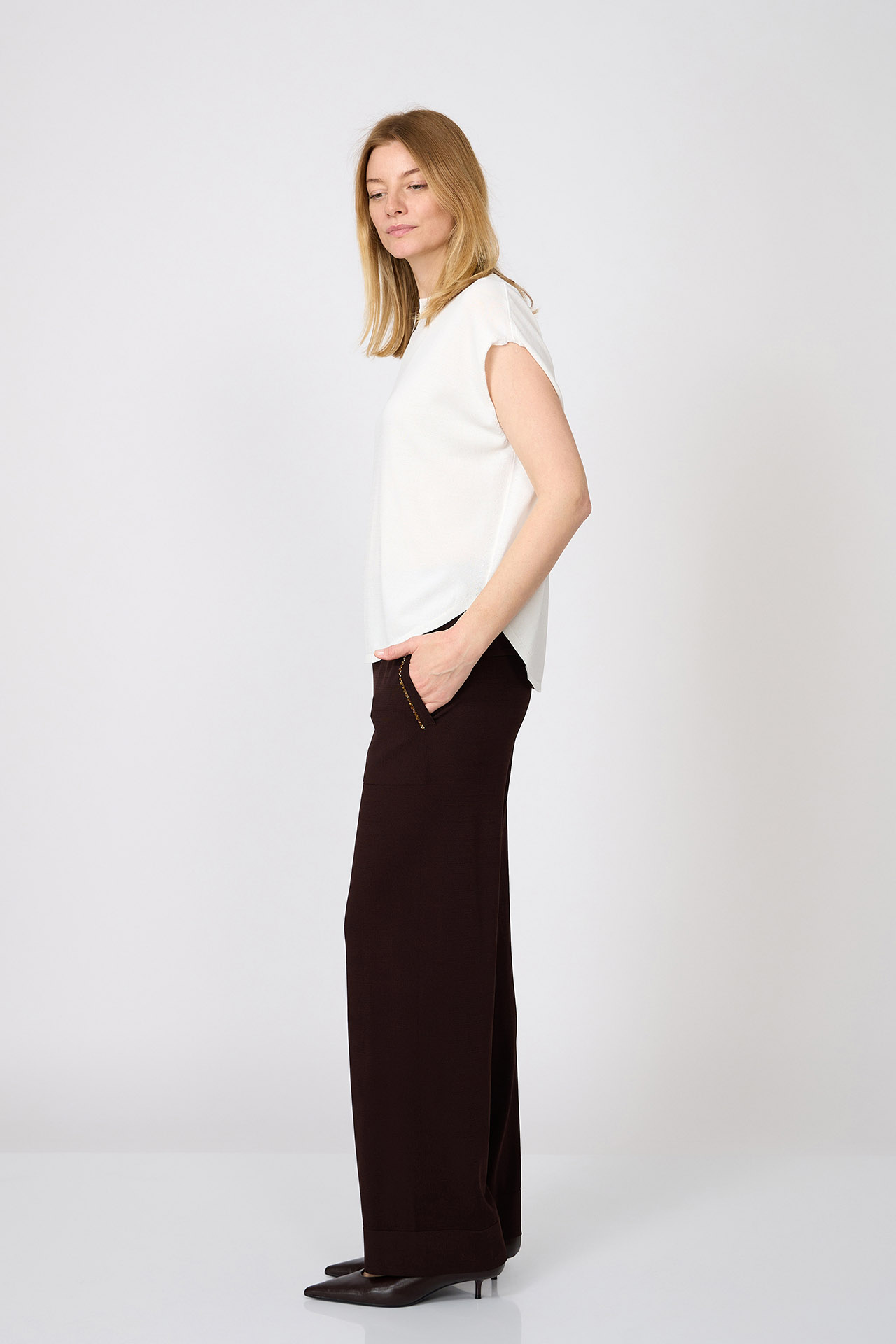 PANTALON DIN VISCOZĂ CU DETALIU MĂRGELE 3544VIH